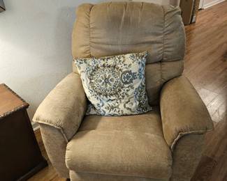 Smale recliner