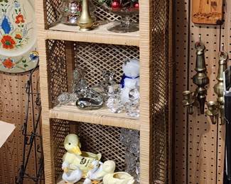 Milkglass, ducks, glass