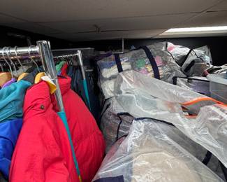 Many bags of Y2K tops