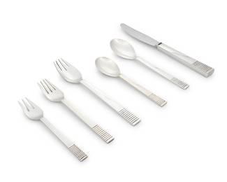 39 A Georg Jensen sterling silver 'Parallel' flatware service Post-1945 Designed 1931 by Oscar Gundlach-Pedersen 12 dinner knives 014 11 dinner forks 012b 12 lunch/salad forks 022b 13 cake forks 043 6 dessert spoons 021B 12 large teaspoons 031B Each marked: Georg Jensen / Sterling / Denmark 66 pieces Total weighable sterling 82.09 oz. troy approximately Estimate: $4,000 - $6,000