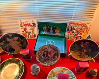 Knowles and Hamilton Collection Wizard of Oz plates, Hallmark Keepsake Oz ornaments, and Oz memorabilia