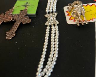 faux pearl bracelet