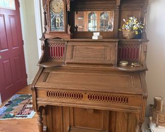 Antique Kimball Pump Organ