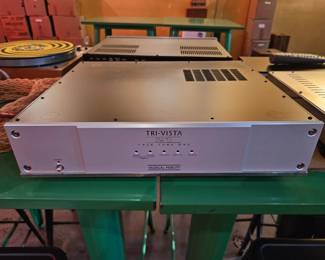 Tri-Vista 192K Tube Digital Analog Converter