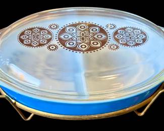 1961 Pyrex "Royal Serving Dish"