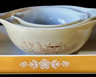 Pyrex Forest Fancies Pattern with three nested Cinderella-style mixing bowls & Butterfly Gold Pattern 