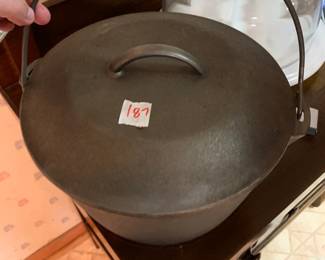 #187	Cast Iron Dutch Oven w/handle Lid - No. 8	 $25.00 