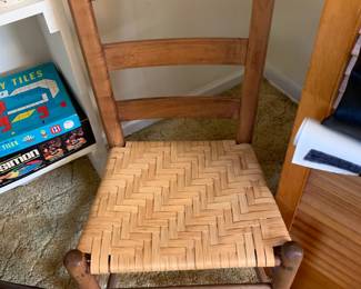 #115	Primitive Oak Dining Chair w/Strapping Seat	 $25.00 