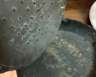 #188	Cast Iron Skillet w/Lid	 $20.00 