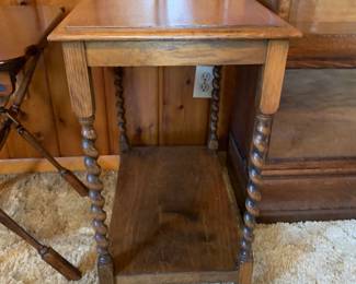 #002	Oak Side Table w/Barley Twist Legs and Shelf on Bottom - 24x15x26	 $100.00 