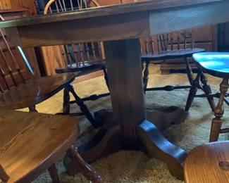#013	Round Oak Table w/6 Pennsylvania House Chairs (table not pennsylvania house) - 48x30 round table	 $200.00 