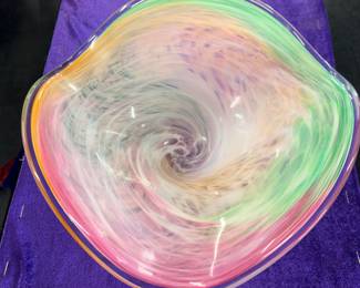 Beautiful Art glass vase