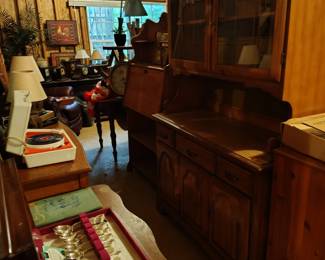 China cabinet and secretary