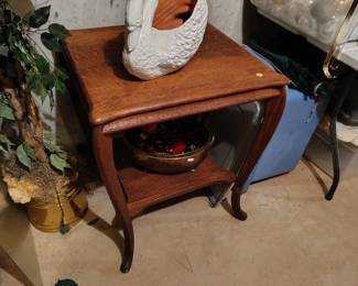 Parlor table