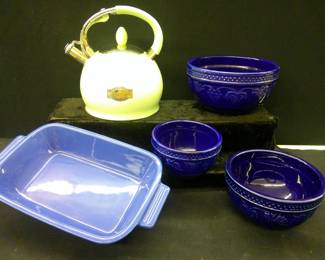 Kettle           Mixing Bowls
