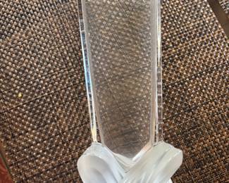 LALIQUE VASE