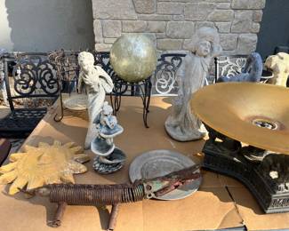 YARD ART