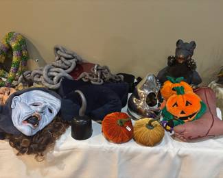 HALLOWEEN DECOR