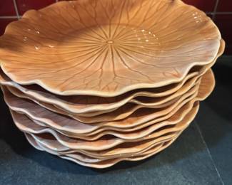 12 CORAL PLATES. LOUIS METLOX