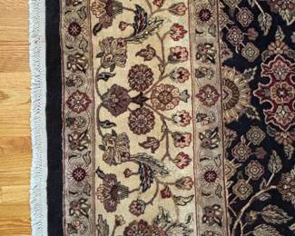 AREA RUG