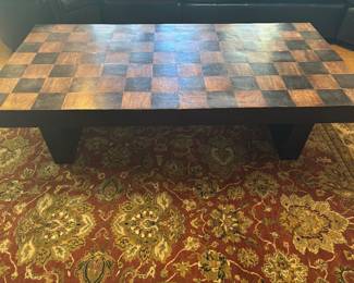 COFFEE TABLE AND AREA RUG
