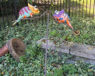 OUTDOOR DECOR