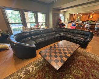 BLACK LEATHER SECTIONAL BY LEATHERCRAFT IN GREAT CONDITION