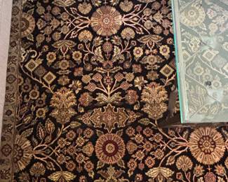 AREA RUG