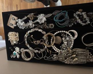 SOME JEWELRY