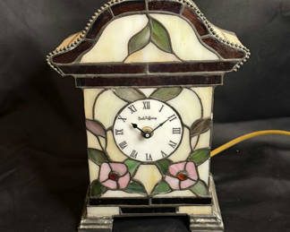 Lot 168: Vintage Dale Tiffany Stained Glass Table Clock Lamp