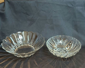 Lot 105: Vintage Clear Glass Decorative Bowls Including Anchor Hocking
