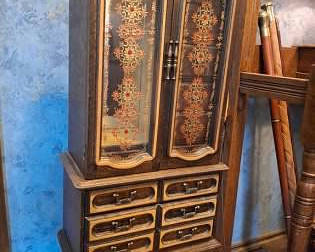 Lot 155: Vintage Wooden Jewelry Box/Armoire Cabinet