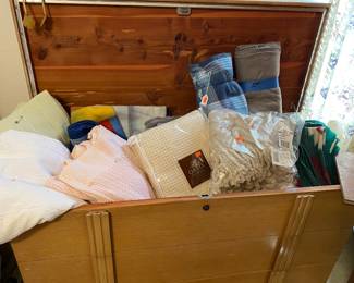 Lane Cedar Chest