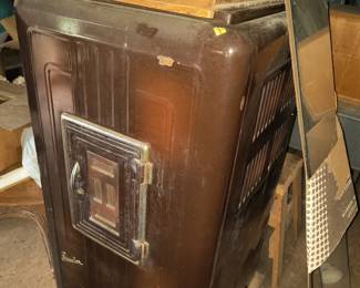 Free standing wood stove