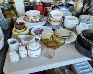 Tons of kitchenware