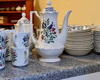 Set of Johnson Brothers "Provincial" Dishes