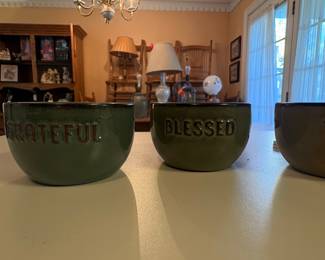Hallmark 'Grateful', 'Blessed', 'Thankful' Ceramic Bowls (Set of 3)