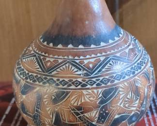 Peruvian Mate Burilado Gourd Vessel
