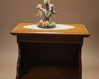 Vintage Kitten-Themed Decorative Table Lamp