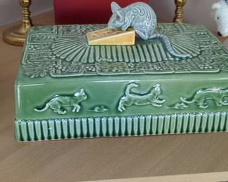Bordallo Pinheiro Ceramic Mouse and Cheese Covered Dish