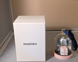 Pandora Holiday Ornament Gift Box