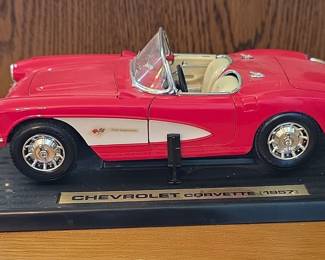 1957 Chevrolet Corvette Die-Cast Model