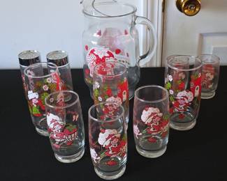 Vintage 1980s Strawberry Shortcake Glass Pitcher and 8-Piece Tumbler Set