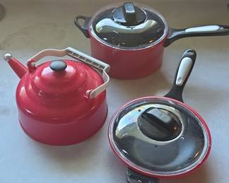 Red Enamel Cookware Set (3-Piece)