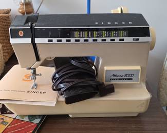 Singer Touch-Tronic 2000 Electronic Sewing Machine