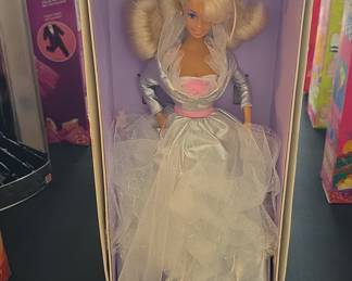 1989 Wedding Fantasy Barbie Doll (Mattel No. 2125)