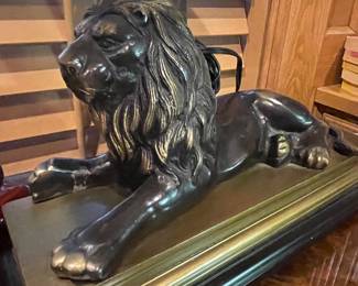LION LAMP  HEAVY  AND SO COOL  