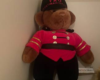 FAO SWARTZ BEAR 