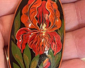 brooch  hand painted 