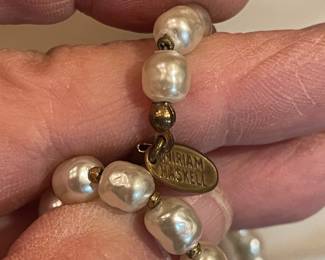 rare find  vintage  miriam haskell pearl necklace  mint condition 